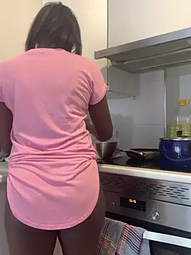 Snapshot of Delgada_culona chatting on December 2024 10:14:01 AM Delgada culona online show from December 2024 10:14:01 AM