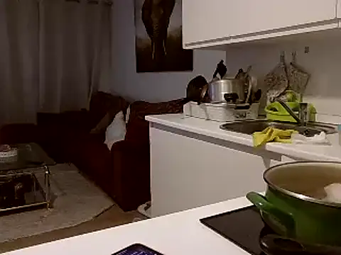 Snapshot of Delgada_culona chatting on December 2024 09:40:02 PM Delgada culona online show from December 2024 09:40:02 PM