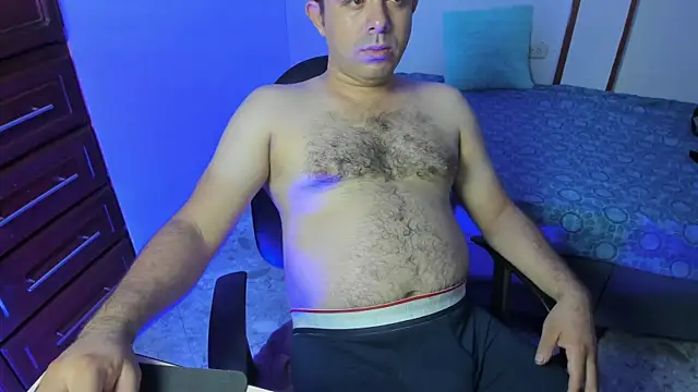 Snapshot of maxx_sexx_ chatting on February 2025 11:40:02 AM maxx sexx online show from February 2025 11:40:02 AM