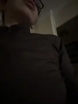 AgnesCampp online show from April 2026 08:48:02 PM