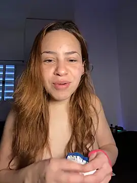 AgnesCampp online show from September 2025 07:06:02 PM