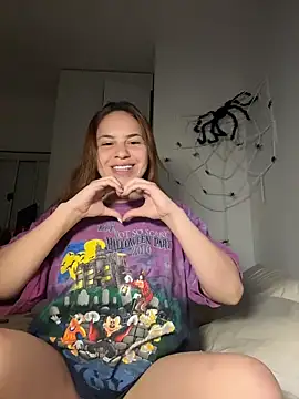 AgnesCampp online show from November 2025 10:21:01 PM