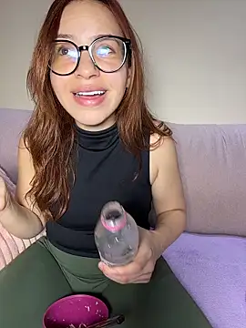 AgnesCampp online show from March 2026 07:26:01 PM