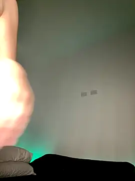 AgnesCampp online show from September 2025 12:43:01 AM