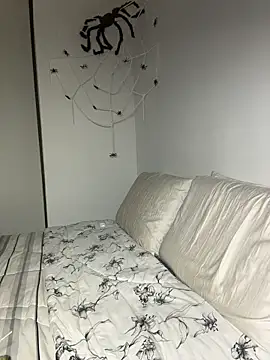 AgnesCampp online show from October 2025 07:46:01 PM