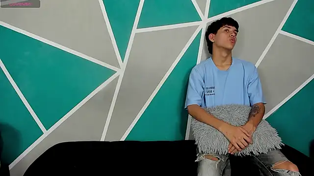 Snapshot of migueyalejo_teens chatting on September 2025 03:12:02 AM migueyalejo teens online show from September 2025 03:12:02 AM