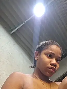 Luciia cute online show from February 2026 02:51:02 AM