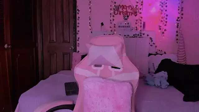 gabyye capprins online show from November 2025 12:03:02 AM