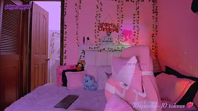 gabyye capprins online show from November 2025 12:11:02 AM