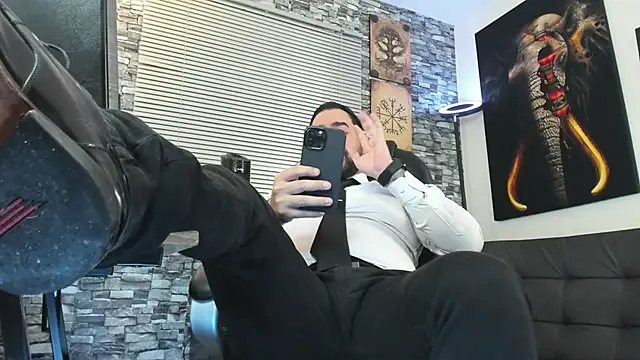 Ethan Castellano online show from June 2026 10:00:02 PM