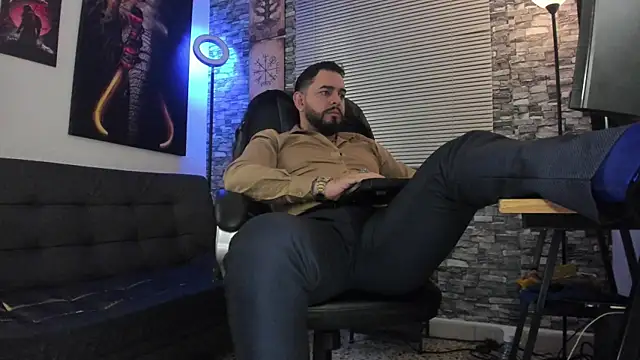 Ethan Castellano online show from April 2026 09:31:01 PM