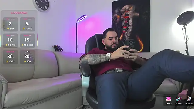 Ethan Castellano online show from December 2025 07:59:02 PM