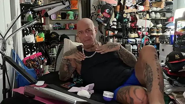 Snapshot of joeytatts66 chatting on July 2026 01:50:02 AM joeytatts66 online show from July 2026 01:50:02 AM