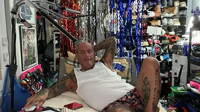 Snapshot of joeytatts66 chatting on June 2026 02:06:02 AM joeytatts66 online show from June 2026 02:06:02 AM