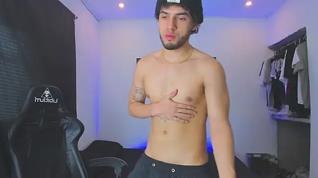 Snapshot of daddy_jhons chatting on September 2025 04:19:02 PM daddy jhons online show from September 2025 04:19:02 PM