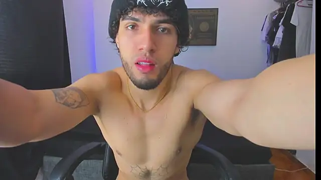 Snapshot of daddy_jhons chatting on October 2025 08:09:01 PM daddy jhons online show from October 2025 08:09:01 PM