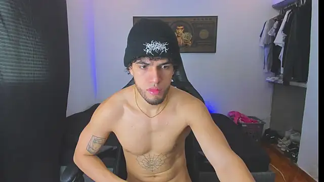 Snapshot of daddy_jhons chatting on November 2025 04:55:01 PM daddy jhons online show from November 2025 04:55:01 PM