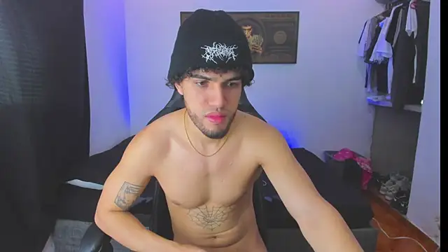 Snapshot of daddy_jhons chatting on October 2025 04:29:01 PM daddy jhons online show from October 2025 04:29:01 PM