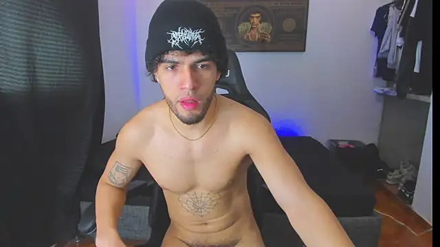 Snapshot of daddy_jhons chatting on November 2025 04:43:02 PM daddy jhons online show from November 2025 04:43:02 PM