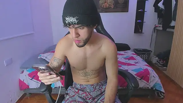 daddy jhons online show from April 2026 06:06:01 PM