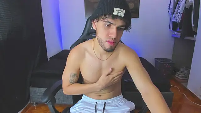 Snapshot of daddy_jhons chatting on September 2025 03:55:01 PM daddy jhons online show from September 2025 03:55:01 PM