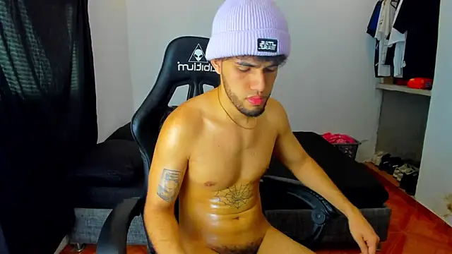 Snapshot of daddy_jhons chatting on March 2025 05:59:02 PM daddy jhons online show from March 2025 05:59:02 PM