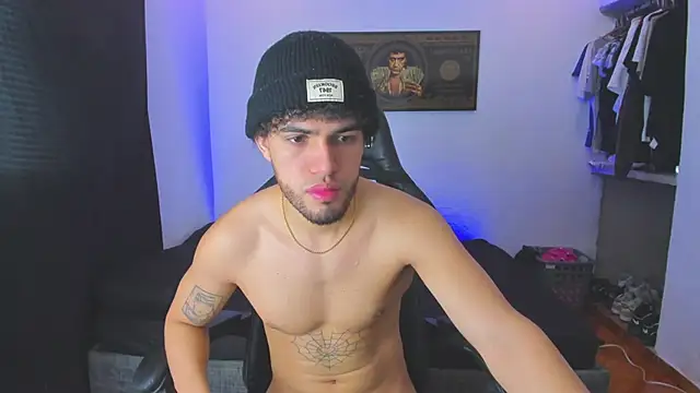 Snapshot of daddy_jhons chatting on September 2025 04:46:02 PM daddy jhons online show from September 2025 04:46:02 PM