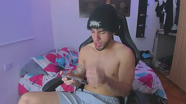 daddy jhons online show from April 2026 06:23:01 PM