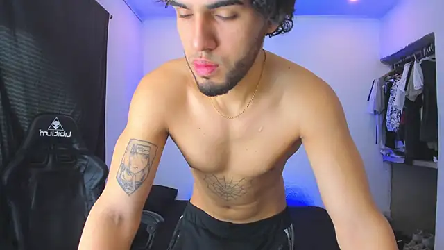 Snapshot of daddy_jhons chatting on September 2025 03:54:01 PM daddy jhons online show from September 2025 03:54:01 PM