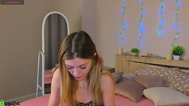 Cherry Price online show from April 2026 11:44:01 PM