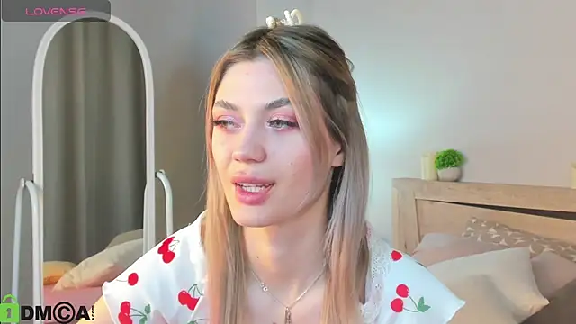 Cherry Price online show from December 2025 12:04:01 AM