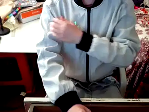 hotkaier online show from March 2026 07:08:01 AM