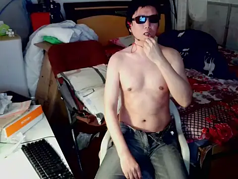 hotkaier online show from April 2026 07:37:01 AM