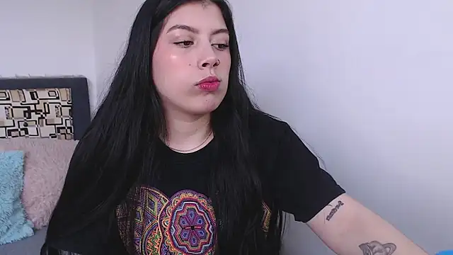 iam emy online show from October 2025 08:41:02 PM