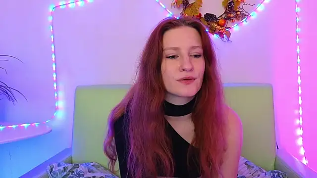 Snapshot of Nika_Shape chatting on December 2024 02:22:01 PM Nika Shape online show from December 2024 02:22:01 PM