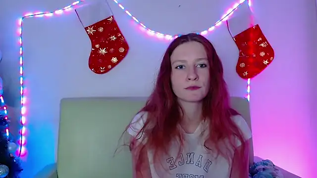 Snapshot of Nika_Shape chatting on December 2024 03:00:02 PM Nika Shape online show from December 2024 03:00:02 PM