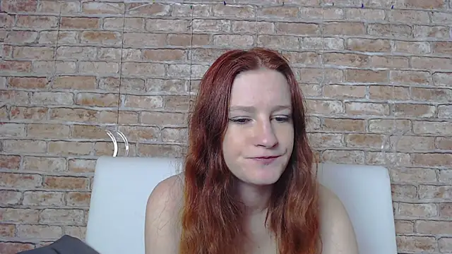 Snapshot of Nika_Shape chatting on December 2024 08:05:02 AM Nika Shape online show from December 2024 08:05:02 AM