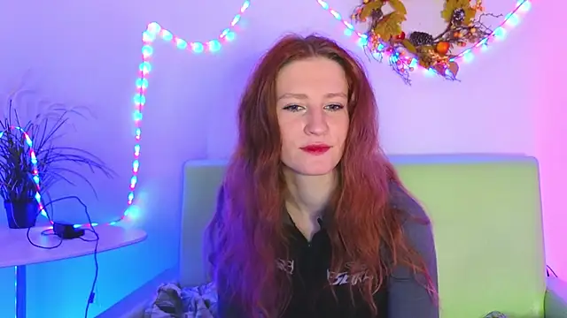 Snapshot of Nika_Shape chatting on December 2024 08:11:02 AM Nika Shape online show from December 2024 08:11:02 AM