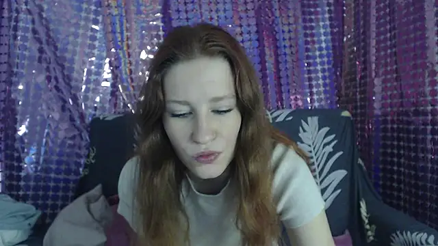 Snapshot of Nika_Shape chatting on December 2024 04:21:01 AM Nika Shape online show from December 2024 04:21:01 AM