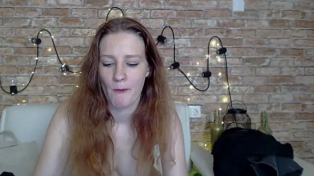 Snapshot of Nika_Shape chatting on December 2024 12:40:01 PM Nika Shape online show from December 2024 12:40:01 PM