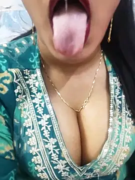 Sania-Love online show from April 2026 11:44:02 PM