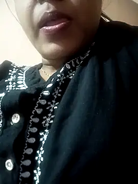 Snapshot of Sania-Love chatting on March 2025 05:38:02 PM Sania-Love online show from March 2025 05:38:02 PM