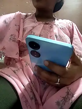Snapshot of Sania-Love chatting on March 2025 10:28:01 AM Sania-Love online show from March 2025 10:28:01 AM