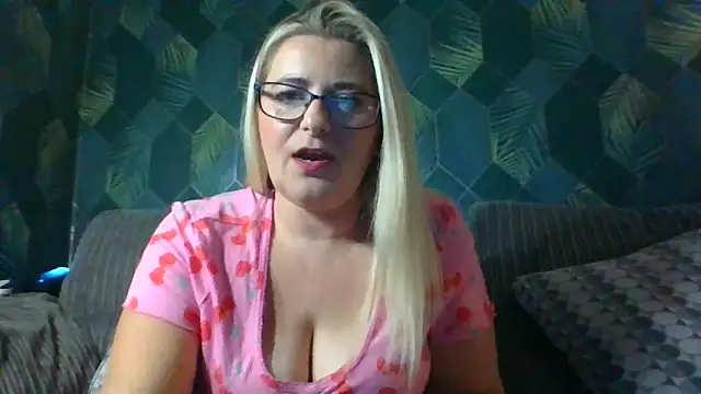 SweetXCandyX online show from November 2025 06:33:01 PM