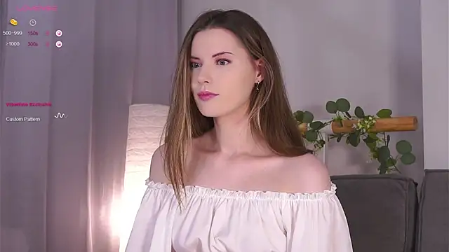 Snapshot of LoraDevon chatting on September 2025 03:56:01 PM LoraDevon online show from September 2025 03:56:01 PM