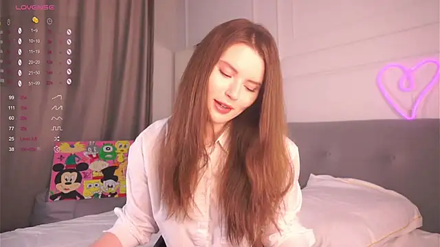 Snapshot of LoraDevon chatting on March 2025 03:39:01 PM LoraDevon online show from March 2025 03:39:01 PM
