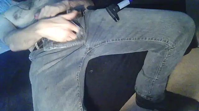 Spunwhiteboy1992 online show from October 2025 07:25:01 PM