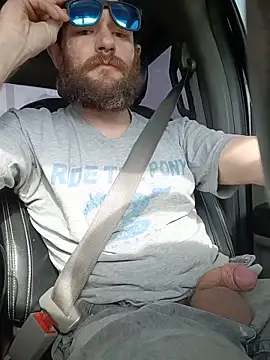 Spunwhiteboy1992 online show from June 2026 10:21:01 PM