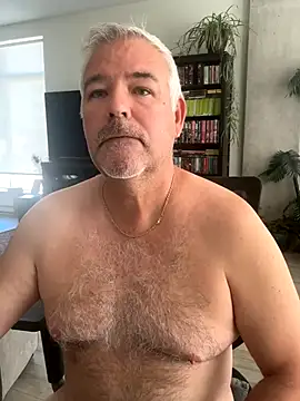 aarosteev2 online show from September 2025 02:08:01 PM