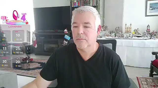 aarosteev2 online show from December 2025 03:05:01 PM